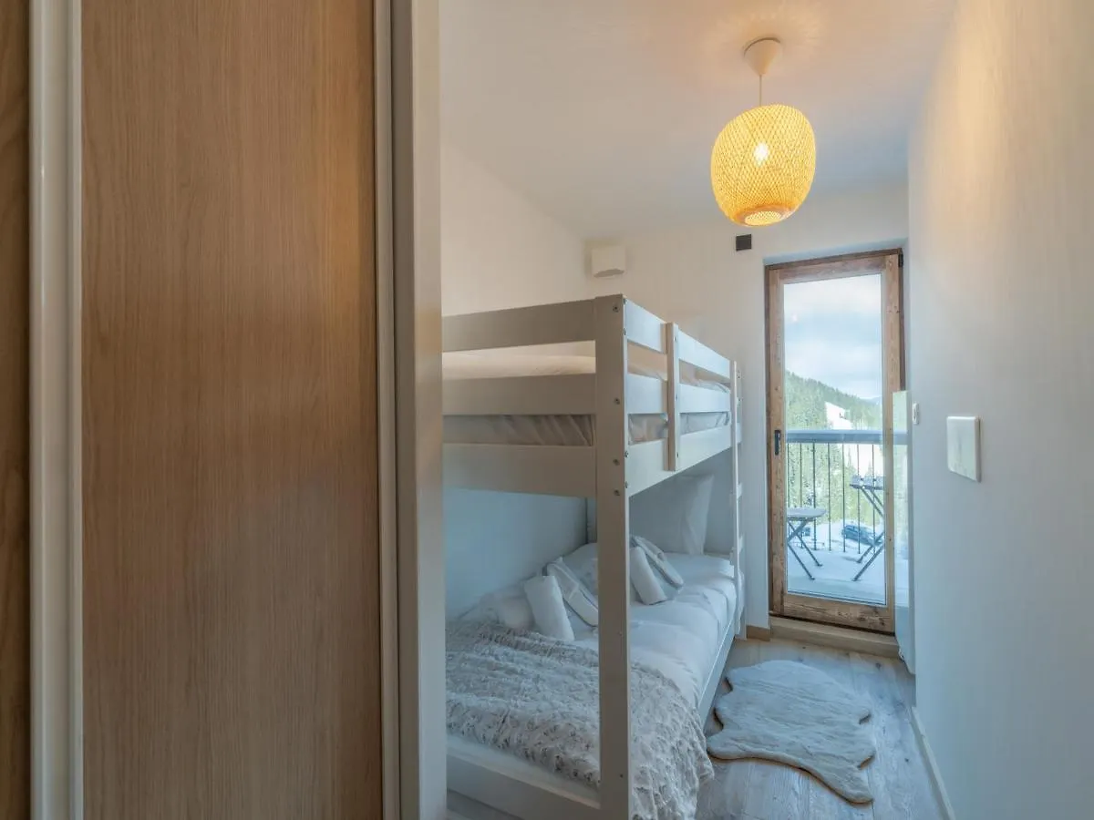 Appartement Neuf 65M² Courchevel Moriond, 2 Chambres + Cabine, Balcon, Parking Couverts, Skis Aux Pieds - Fr-1-563-127 Apartment