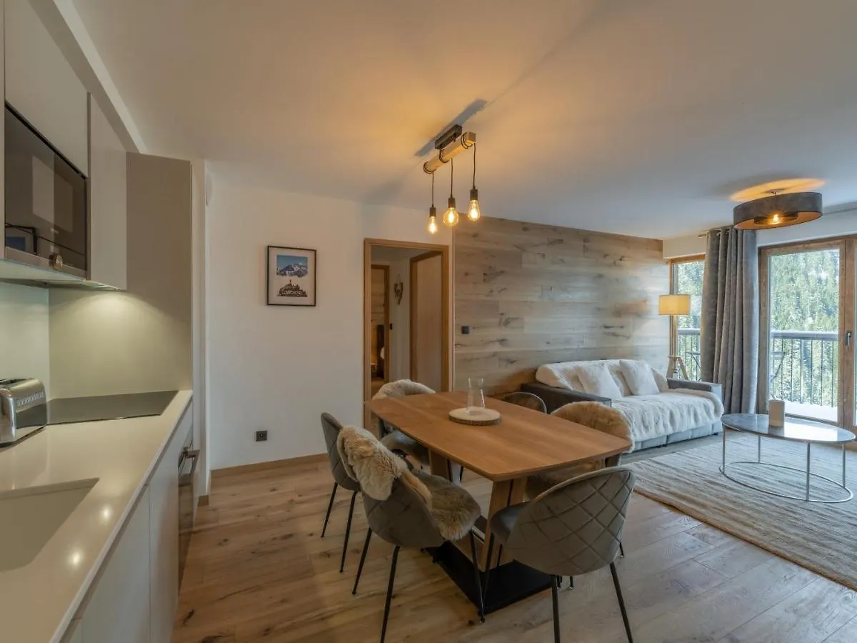 Appartement Neuf 65M² Courchevel Moriond, 2 Chambres + Cabine, Balcon, Parking Couverts, Skis Aux Pieds - Fr-1-563-127 0*,  Fransa